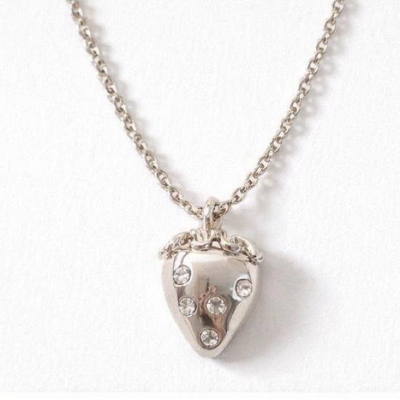 This & That Jewelry - 🍓Silver plated strawberry pendant w/ CZ stones, long chain necklace.